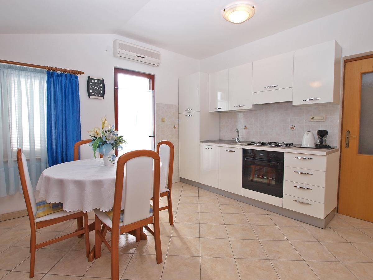 Apartments Milan 1048 Ρόβινι Εξωτερικό φωτογραφία