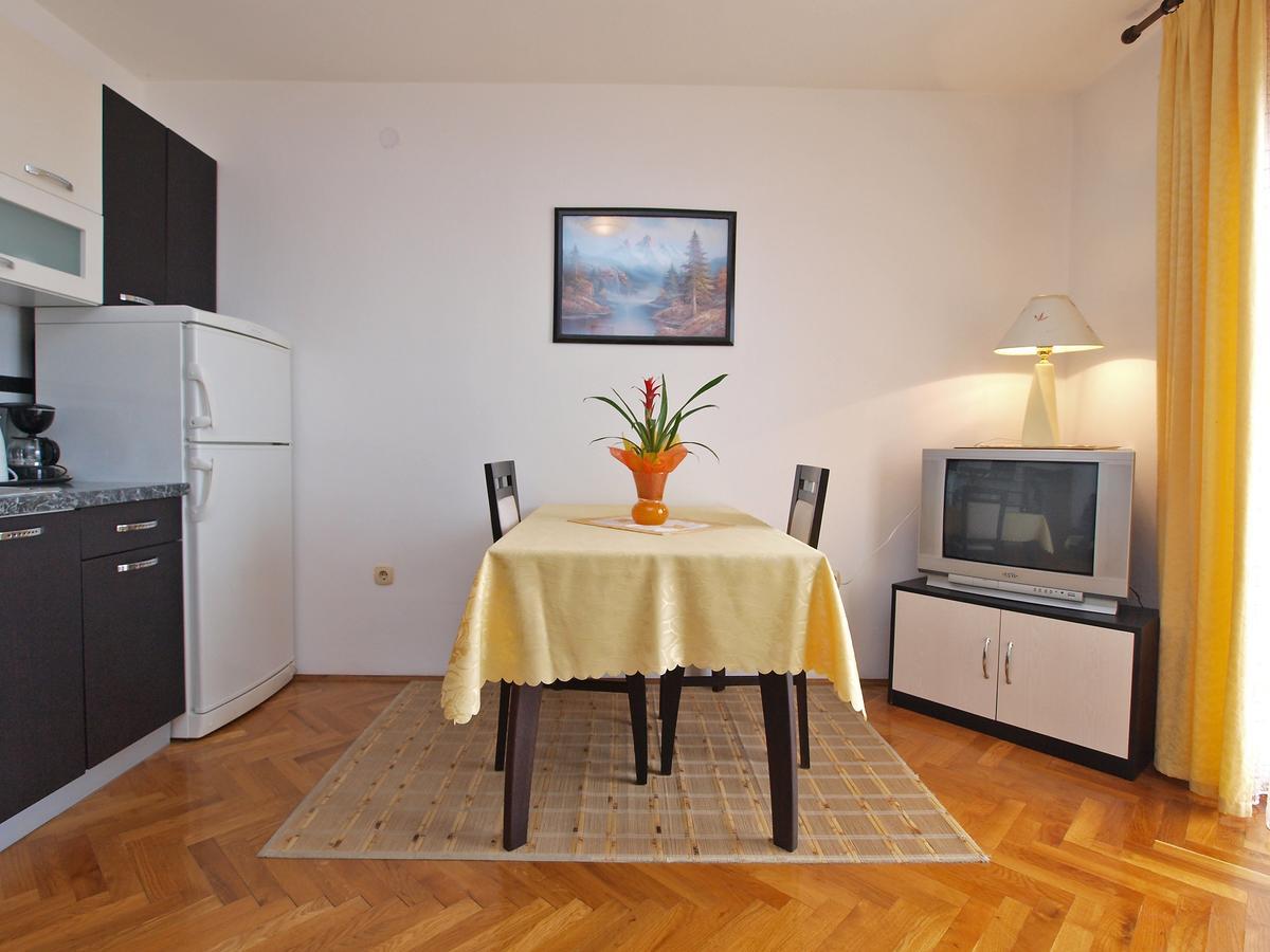 Apartments Milan 1048 Ρόβινι Εξωτερικό φωτογραφία