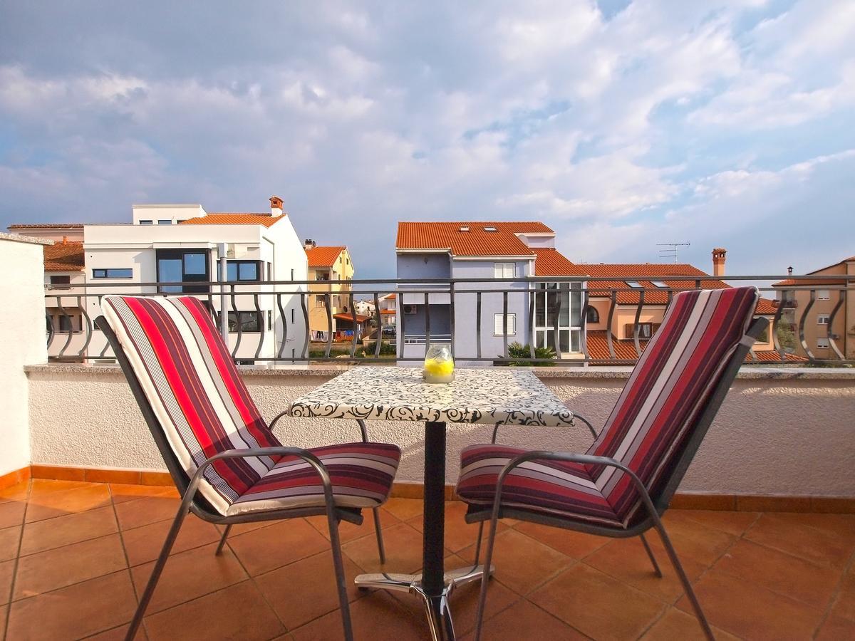 Apartments Milan 1048 Ρόβινι Εξωτερικό φωτογραφία