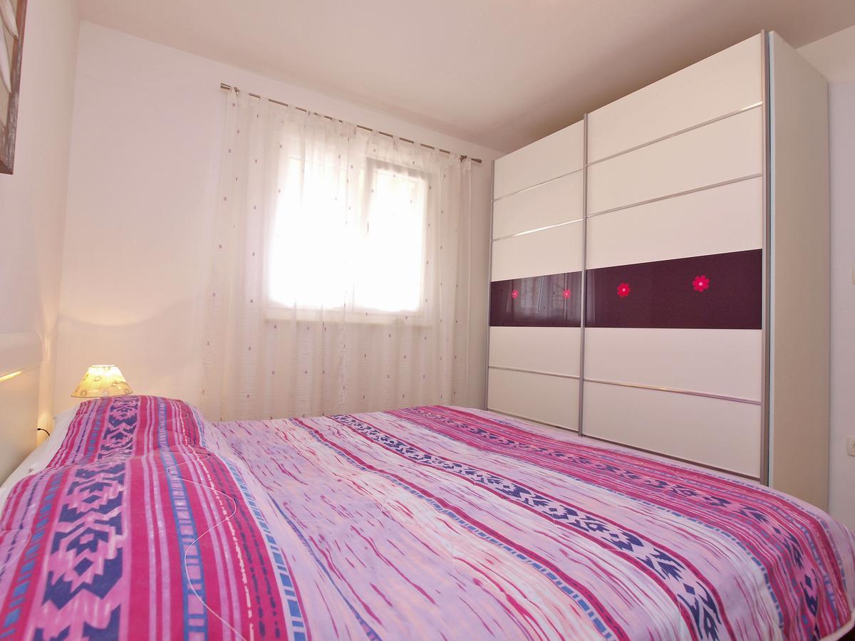 Apartments Milan 1048 Ρόβινι Εξωτερικό φωτογραφία