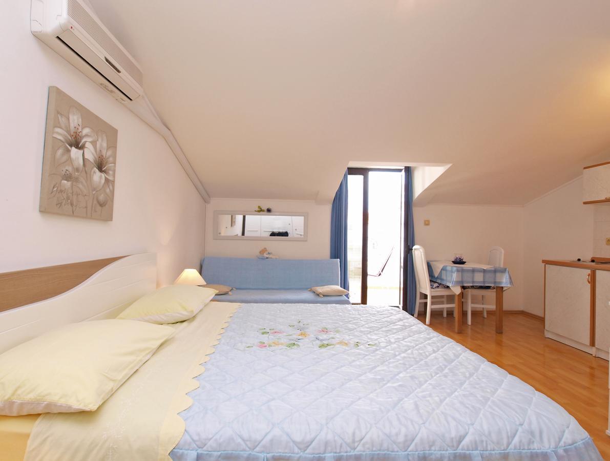 Apartments Milan 1048 Ρόβινι Εξωτερικό φωτογραφία