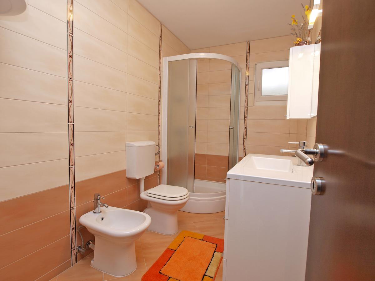 Apartments Milan 1048 Ρόβινι Εξωτερικό φωτογραφία