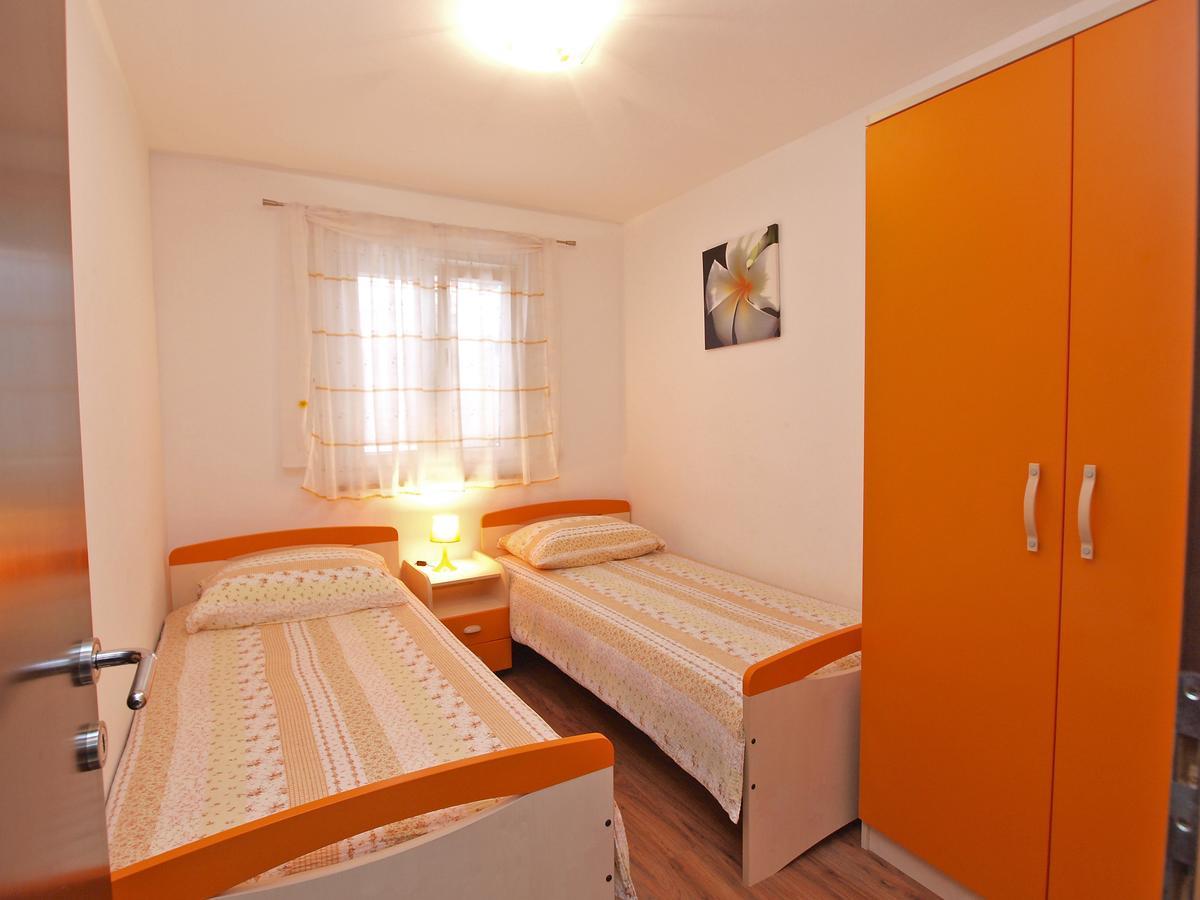 Apartments Milan 1048 Ρόβινι Εξωτερικό φωτογραφία